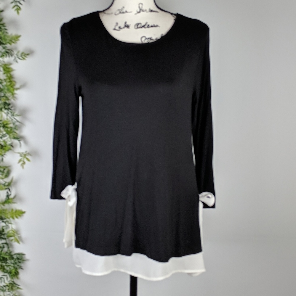 3/$30 🌻 Pebbles Women's Casual Blouse